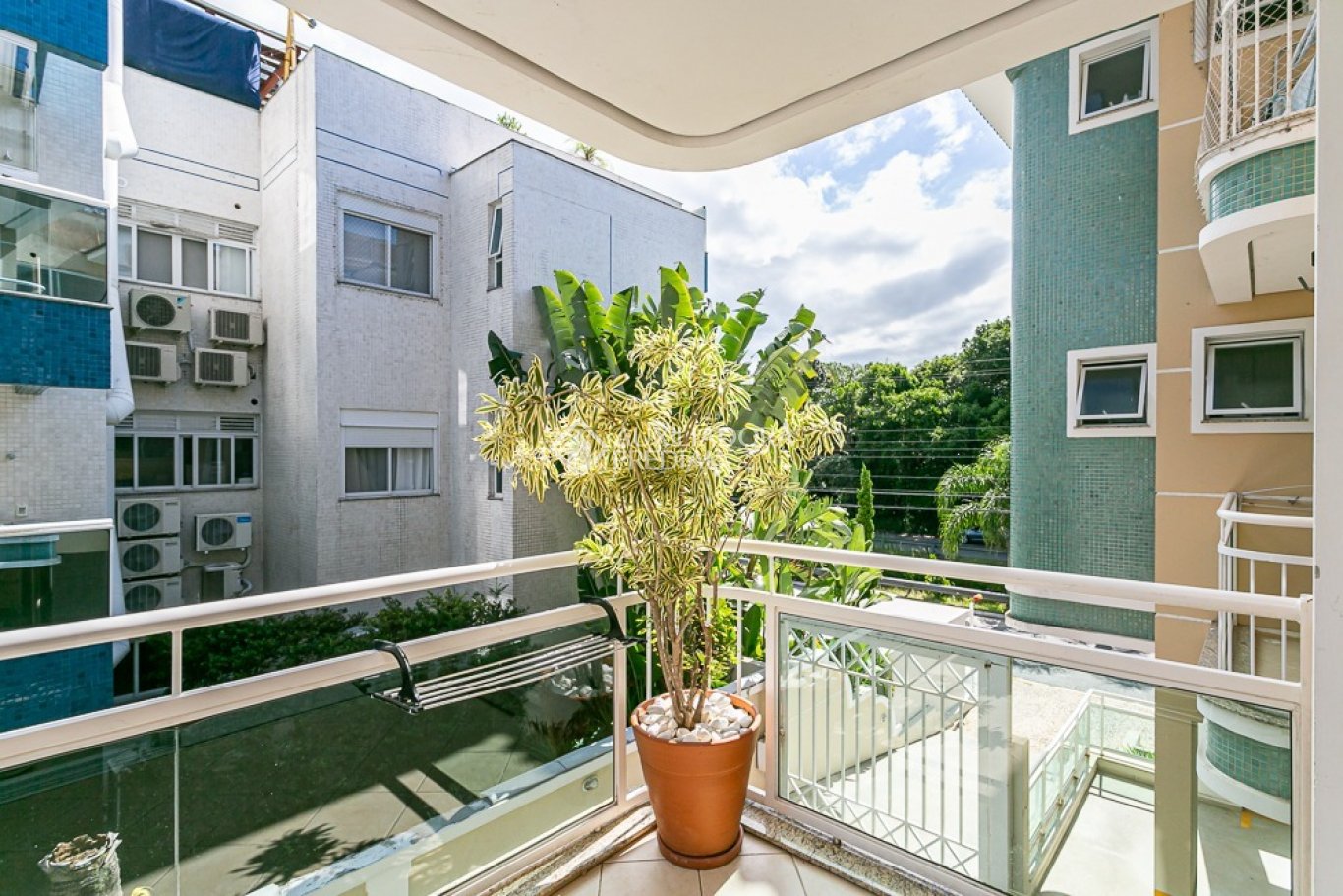 Apartamento 2 suítes Jurerê Internacional