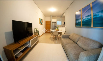 Apartamento 2 dormitórios mobiliado no Novo Campeche